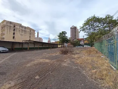 Prédio Comercial para alugar, 750m² no Vila Seixas, Ribeirão Preto