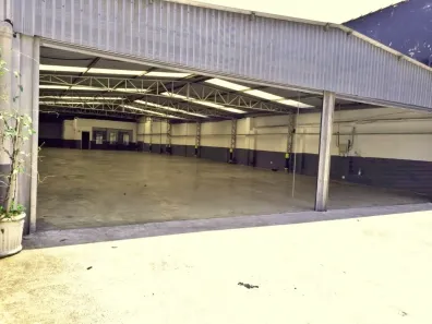 Galpão/Depósito/Armazém com 4 Quartos à venda, 550m² no Indianópolis, São Paulo