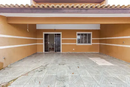 Sobrado com 6 Quartos à venda, 164m² no Umbará, Curitiba