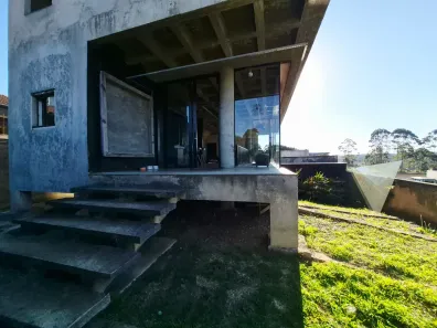 Sobrado com 3 Quartos à venda, 292m² no Pilarzinho, Curitiba