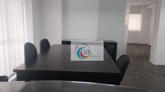 Sala Comercial para alugar, 100m² no Vila Olímpia, São Paulo