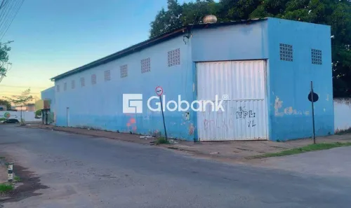 Galpão/Depósito/Armazém para alugar, 1400m² no Jardim Primavera, Montes Claros