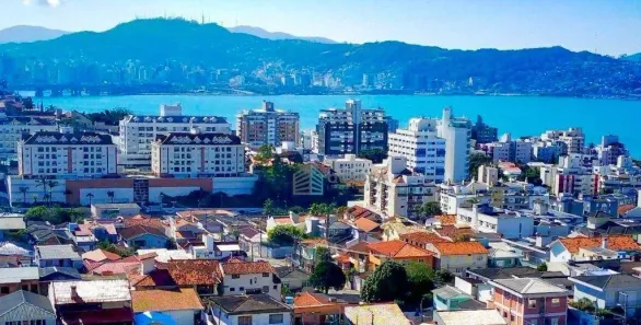 Apartamento com 3 Quartos à venda, 200m² no Coqueiros, Florianópolis