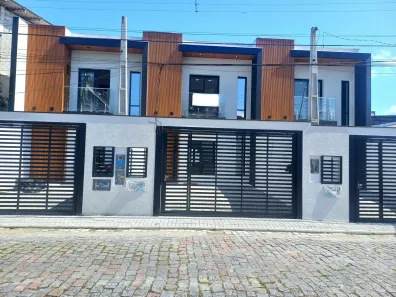Sobrado com 3 Quartos à venda, 100m² no Anita Garibaldi, Joinville