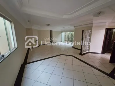 Casa com 3 Quartos para alugar, 200m² no Vigilato Pereira, Uberlândia