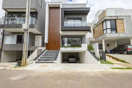 Sobrado com 3 Quartos à venda, 213m² no Santa Cândida, Curitiba