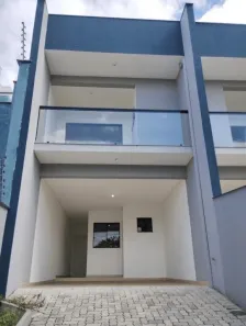 Sobrado com 3 Quartos à venda, 188m² no Floresta, Joinville