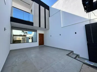 Casa com 3 Quartos à venda, 10m² no Castanheiras II, Governador Valadares
