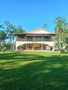 Fazenda/Sítio com 6 Quartos à venda, 355m² no Centro, Três Marias