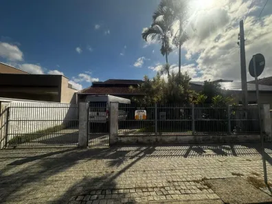 Casa com 6 Quartos à venda, 234m² no Aventureiro, Joinville
