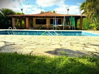Fazenda/Sítio com 4 Quartos à venda, 331m² no Aparecidinha, Sorocaba