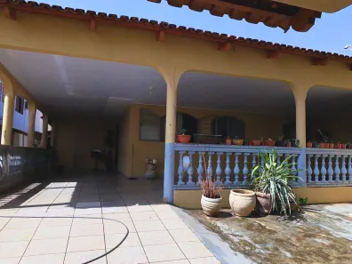 Casa com 4 Quartos à venda, 352m² no Jardim América, Goiânia