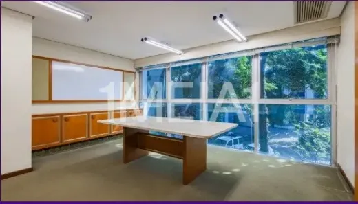 Sala Comercial para venda ou aluguel, 103m² no Auxiliadora, Porto Alegre