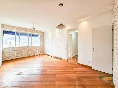 Apartamento com 2 Quartos à venda, 77m² no Leme, Rio de Janeiro