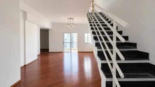 Apartamento com 3 Quartos para alugar, 221m² no Centro, Taubaté