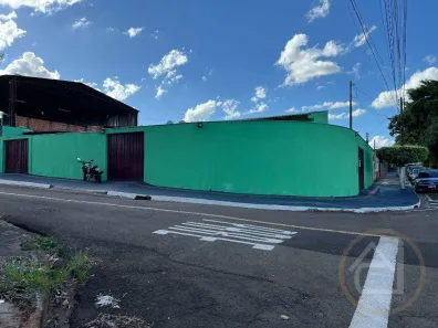 Casa com 6 Quartos à venda, 223m² no Sebastião de Melo César, Londrina