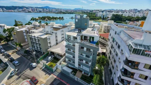 Apartamento com 2 Quartos à venda, 64m² no Bom Abrigo, Florianópolis
