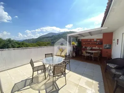 Cobertura com 4 Quartos à venda, 178m² no Itaipava, Petrópolis