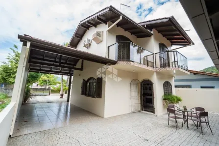 Casa com 3 Quartos à venda, 160m² no Morrinhos, Bombinhas