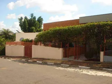 Casa com 3 Quartos à venda, 256m² no Vila São Luiz, Valinhos