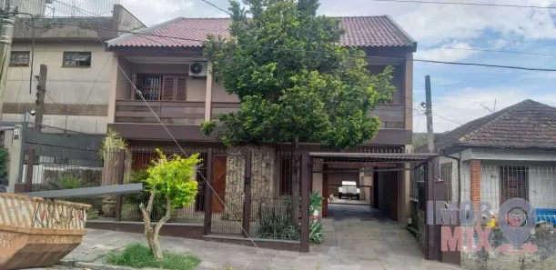 Casa com 3 Quartos à venda, 350m² no Vila Ipiranga, Porto Alegre