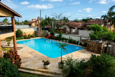 Sobrado com 7 Quartos à venda, 450m² no Tupy, Itanhaém
