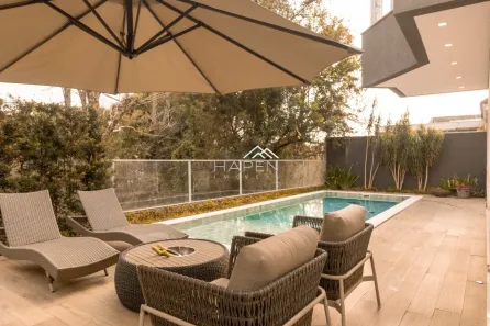 Casa de Condomínio com 4 Quartos à venda, 440m² no Pilarzinho, Curitiba