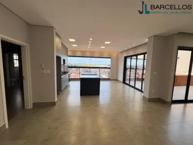 Apartamento com 3 Quartos para alugar, 215m² no São José, Franca