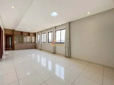 Apartamento com 4 Quartos à venda, 184m² no Centro, Divinópolis