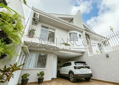 Sobrado com 4 Quartos à venda, 108m² no Novo Mundo, Curitiba