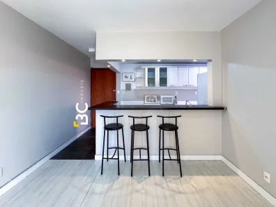 Apartamento com 3 Quartos para alugar, 73m² no Chácara das Pedras, Porto Alegre