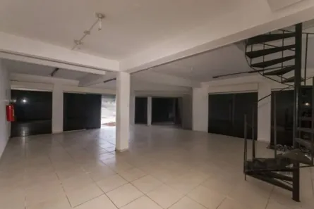 Ponto Comercial para alugar, 170m² no Navegantes, Porto Alegre