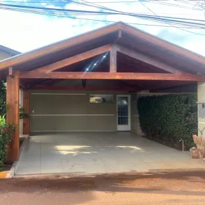 Casa de Condomínio com 3 Quartos à venda, 185m² no Jardim Parati, Campo Grande
