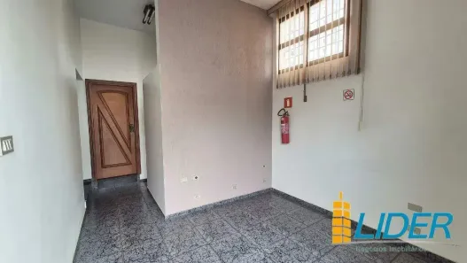 Sala Comercial para alugar, 70m² no Centro, Uberlândia