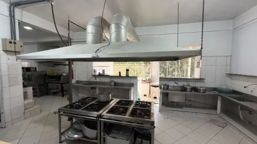 Galpão/Depósito/Armazém para alugar, 100m² no Floresta, Joinville