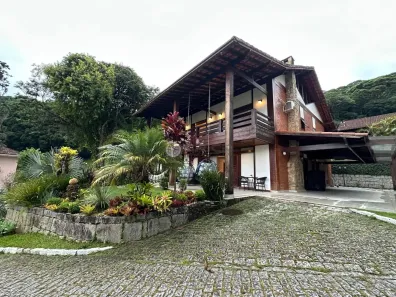 Casa com 5 Quartos à venda, 321m² no Carlos Guinle, Teresópolis
