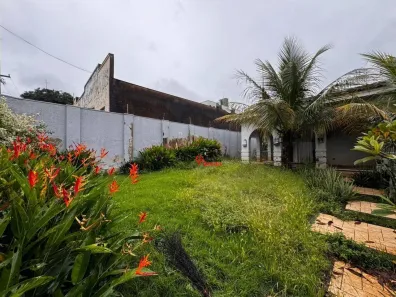 Casa com 2 Quartos para alugar, 212m² no Vila Jones, Americana