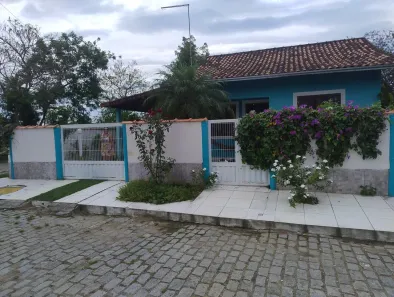 Casa de Condomínio com 3 Quartos à venda, 300m² no Papucaia, Cachoeiras de Macacu