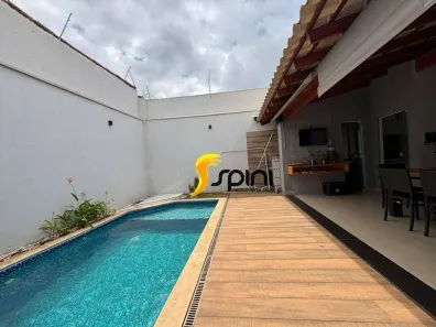 Casa com 3 Quartos à venda, 219m² no Jardim Karaíba, Uberlândia