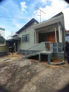 Casa com 3 Quartos à venda, 189m² no Jardim América, Belo Horizonte