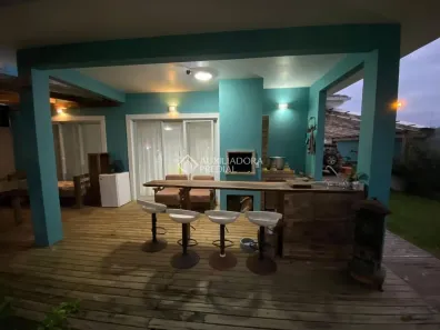 Casa com 4 Quartos à venda, 363m² no Carianos, Florianópolis