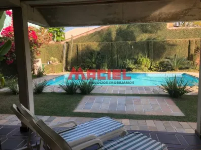 Casa com 3 Quartos à venda, 240m² no Jardim América, Jacareí