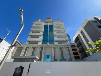 Apartamento com 4 Quartos à venda, 192m² no Meia Praia, Itapema
