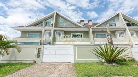 Sobrado com 4 Quartos à venda, 158m² no Água Verde, Curitiba