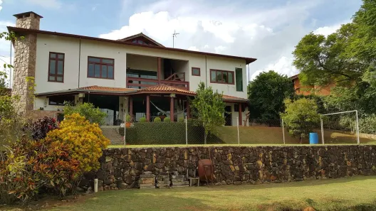 Fazenda/Sítio com 4 Quartos à venda, 600m² no Ville Chamonix, Itatiba