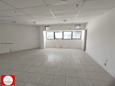 Sala Comercial à venda, 103m² no Caminho das Árvores, Salvador