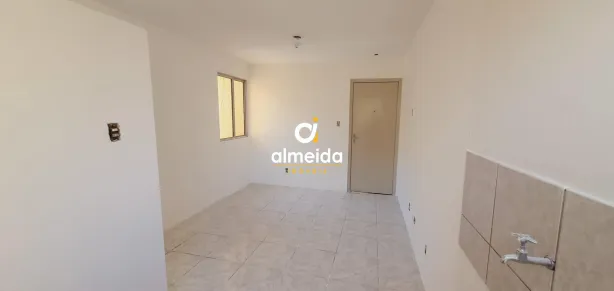 Apartamento com 2 Quartos para alugar, 38m² no Juscelino Kubitschek, Santa Maria