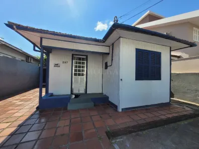 Casa com 4 Quartos à venda, 325m² no Balneário, Florianópolis