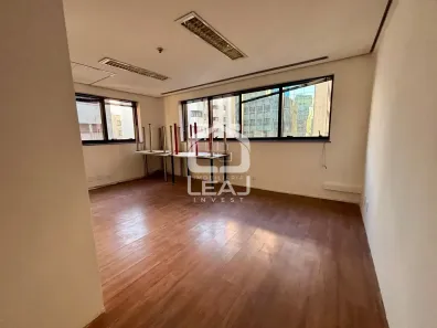 Sala Comercial à venda, 35m² no Vila Olímpia, São Paulo