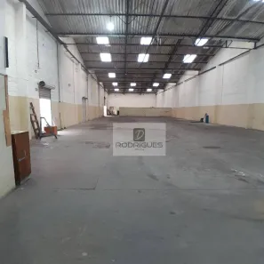 Galpão/Depósito/Armazém para alugar, 1750m² no Campanário, Diadema